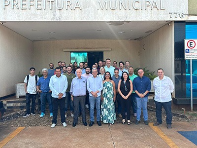 Prefeito se reúne com deputado Barros Munhoz no Paço Municipal