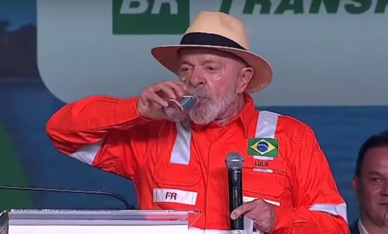 O rombo fiscal de Lula da Silva já acumula mais de UM TRILHÃO E DUZENTOS BILHÕES, o maior desde 2002!