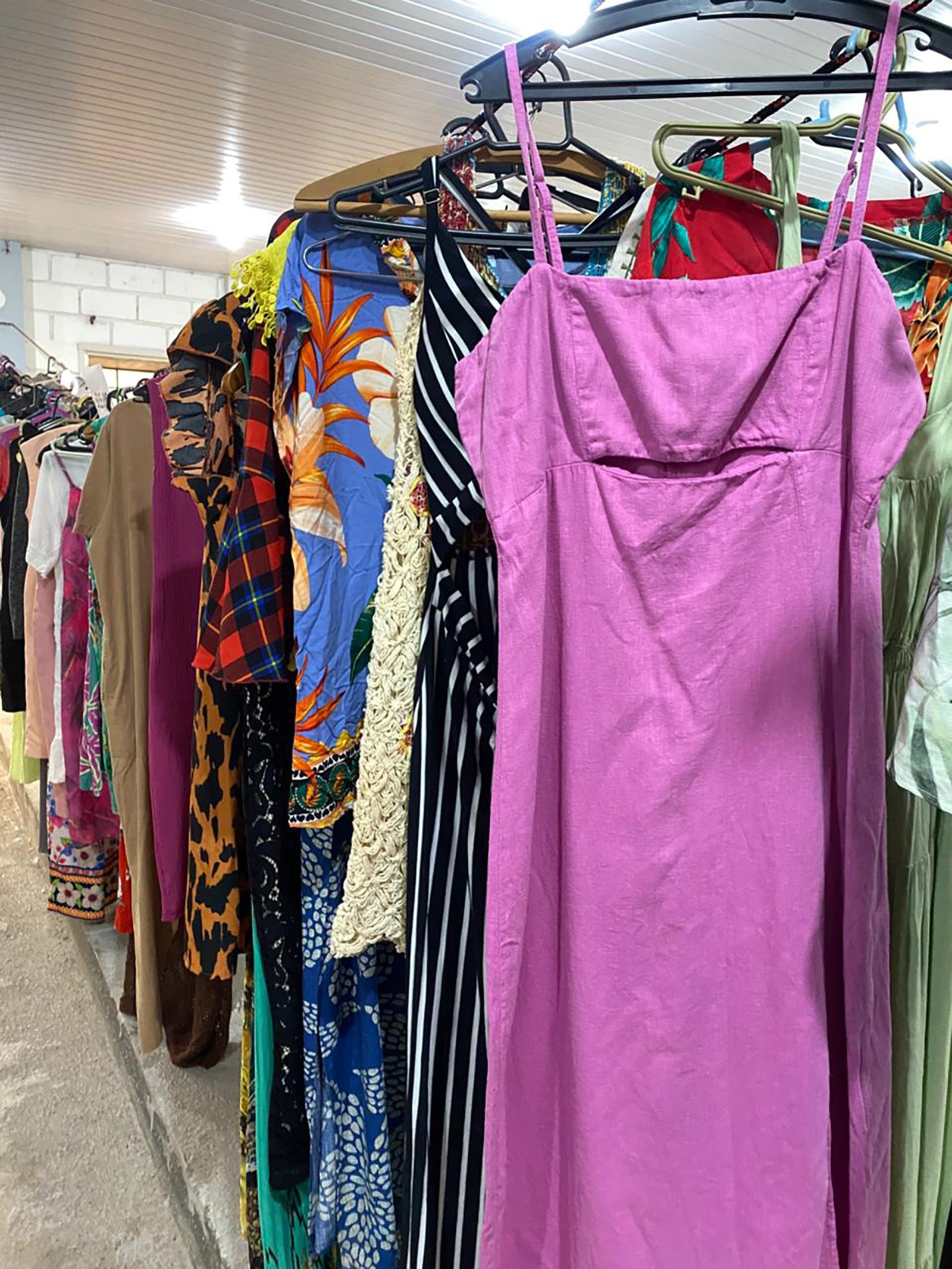 Bazar do IVVI/NAF começou em maio e reforça apoio a entidade e comunidade