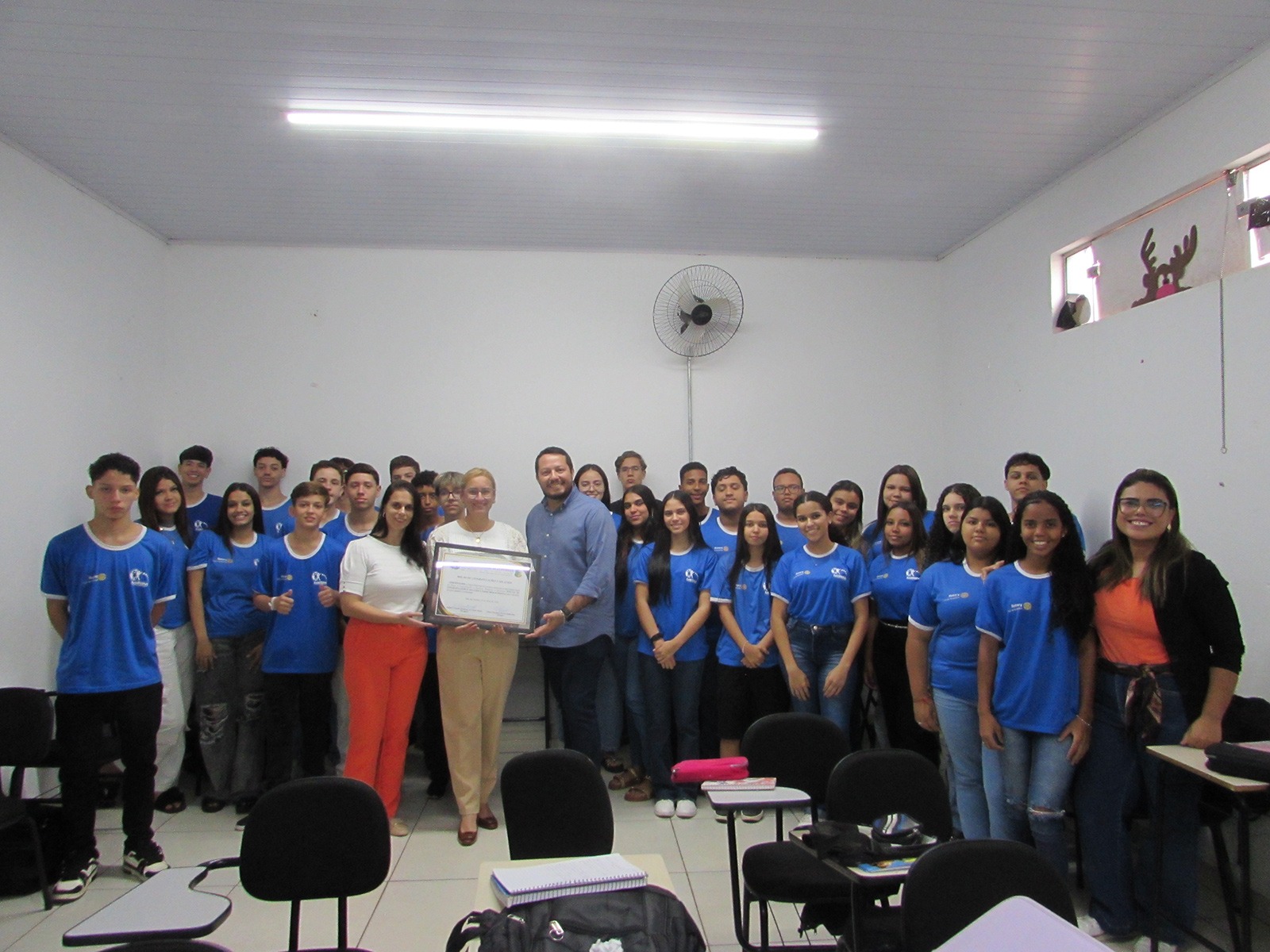 Vereador homenageia trabalho da Guarda Mirim e da Associação Vida em Ituverava