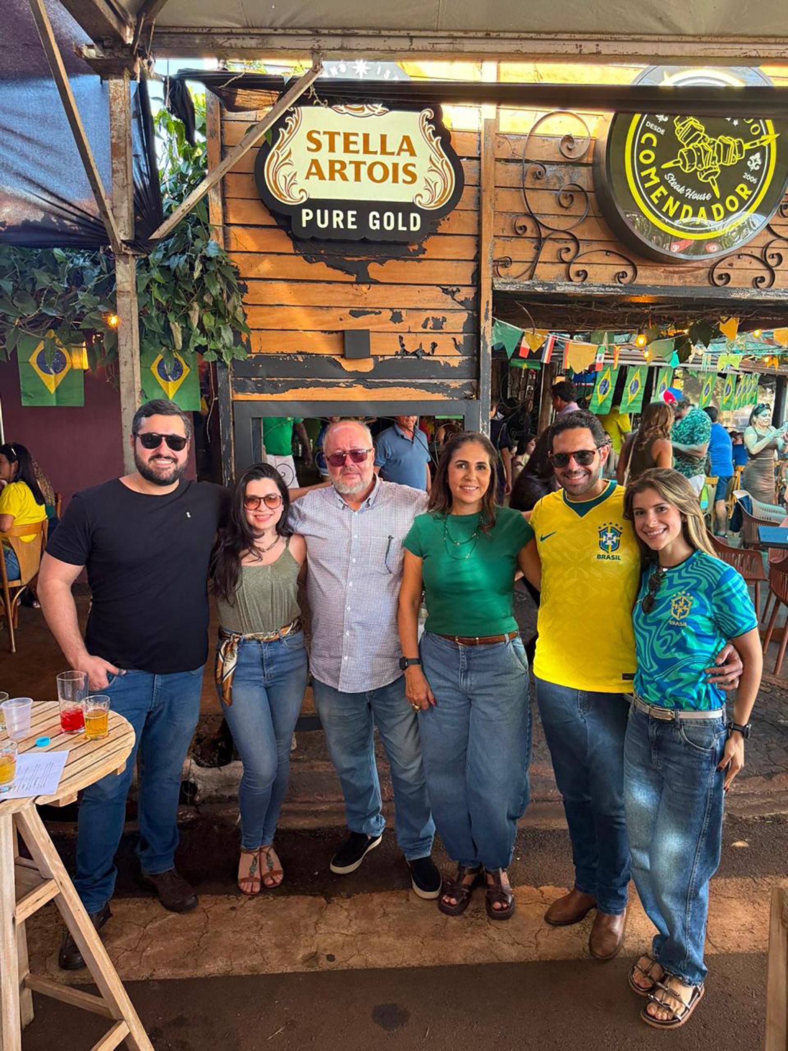 Feijoada do Comendador reuniu grande público com música e gastronomia