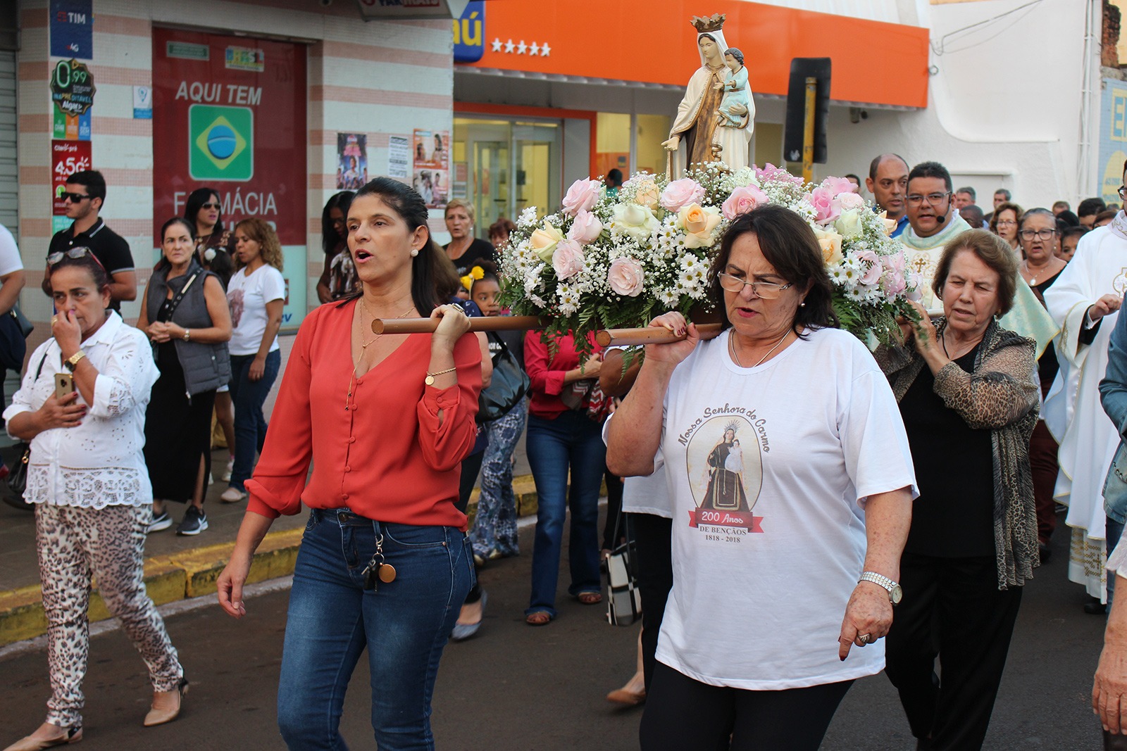 Nossa Senhora do Carmo: a padroeira da fé Ituveravense
