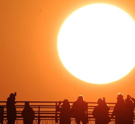 El Niño deve se intensificar, alcançar força elevada e alterar temperaturas e chuvas pelo mundo, aponta ONU