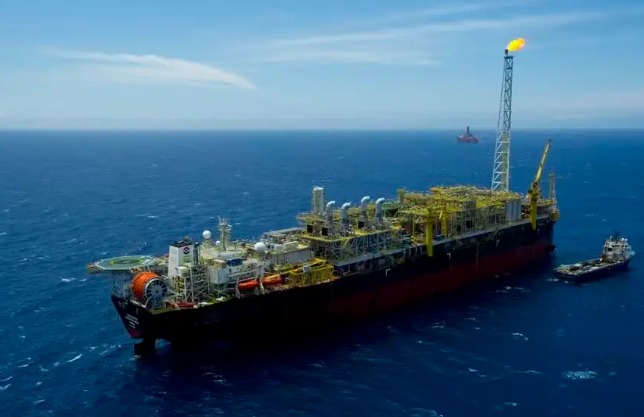 Petrobras (PETR4): lucro praticamente dobra e vai a R$ 52,44 bi, acima do esperado