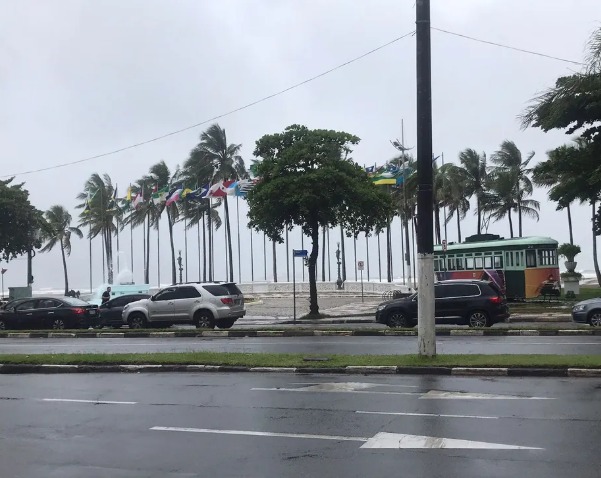 Inmet emite avisos de vendaval para 11 estados; ciclone extratropical já se formou
