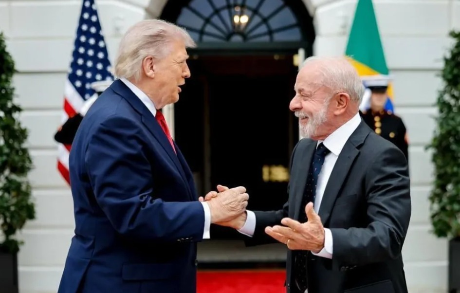 Governo vê diálogo aberto entre Lula e Trump e destaca duração da ligação