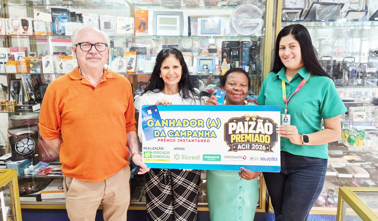 Campanha da ACII reforça conexão entre consumidores e comércio local