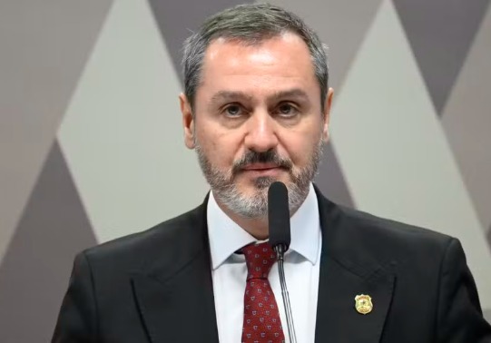 Diretores da PF manifestam 'total apoio' a Andrei após afastamento e colocam cargos à disposição