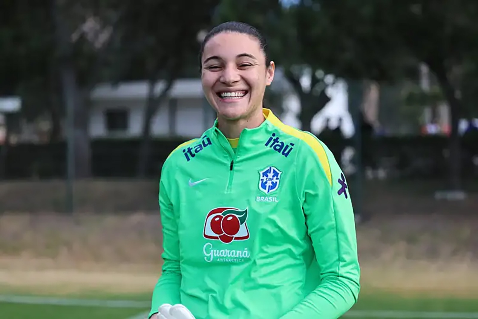 Lorena é indicada à Bola de Ouro como melhor goleira da temporada