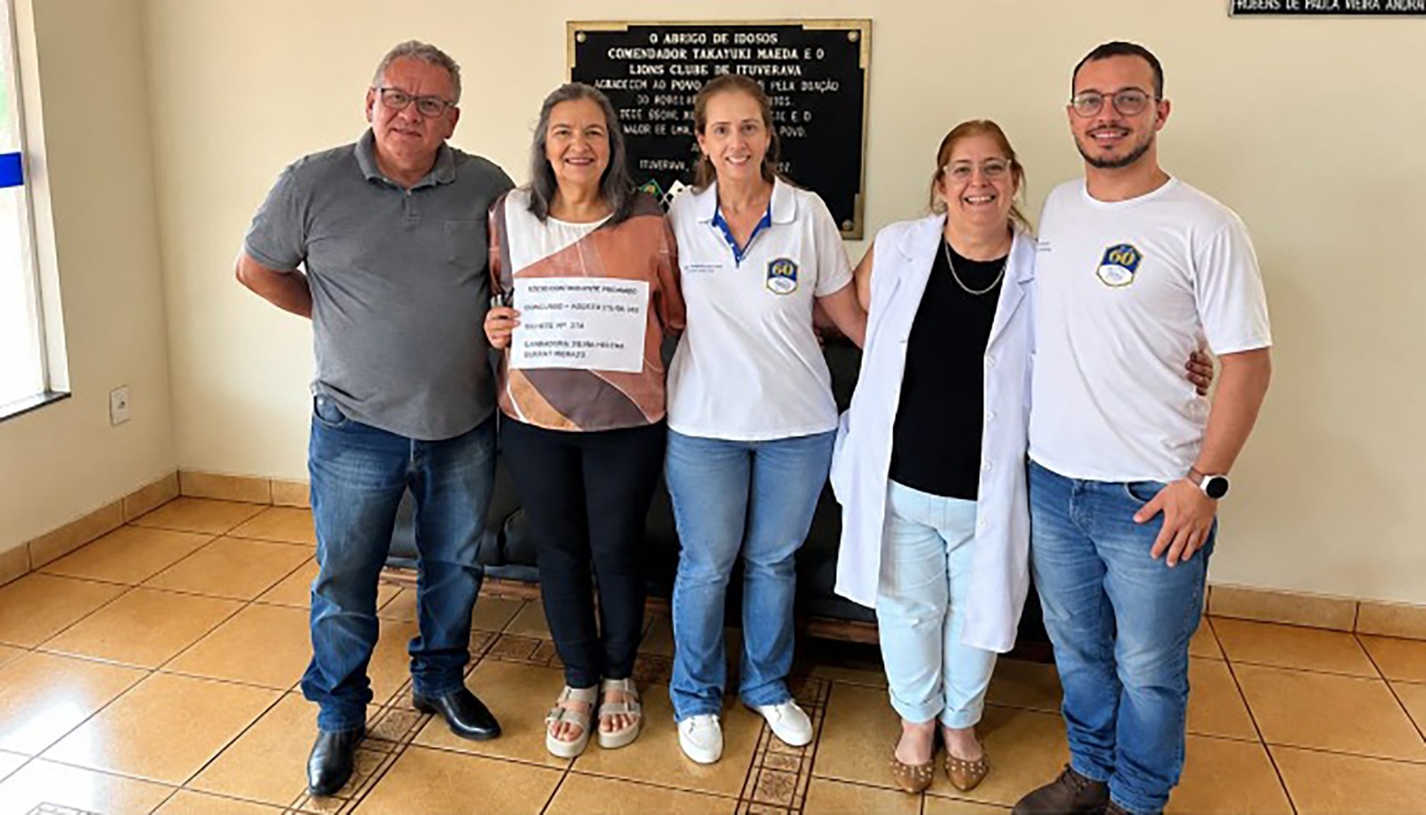 Abrigo de Idosos entrega prêmio de agosto da Campanha Sócio-Contribuinte