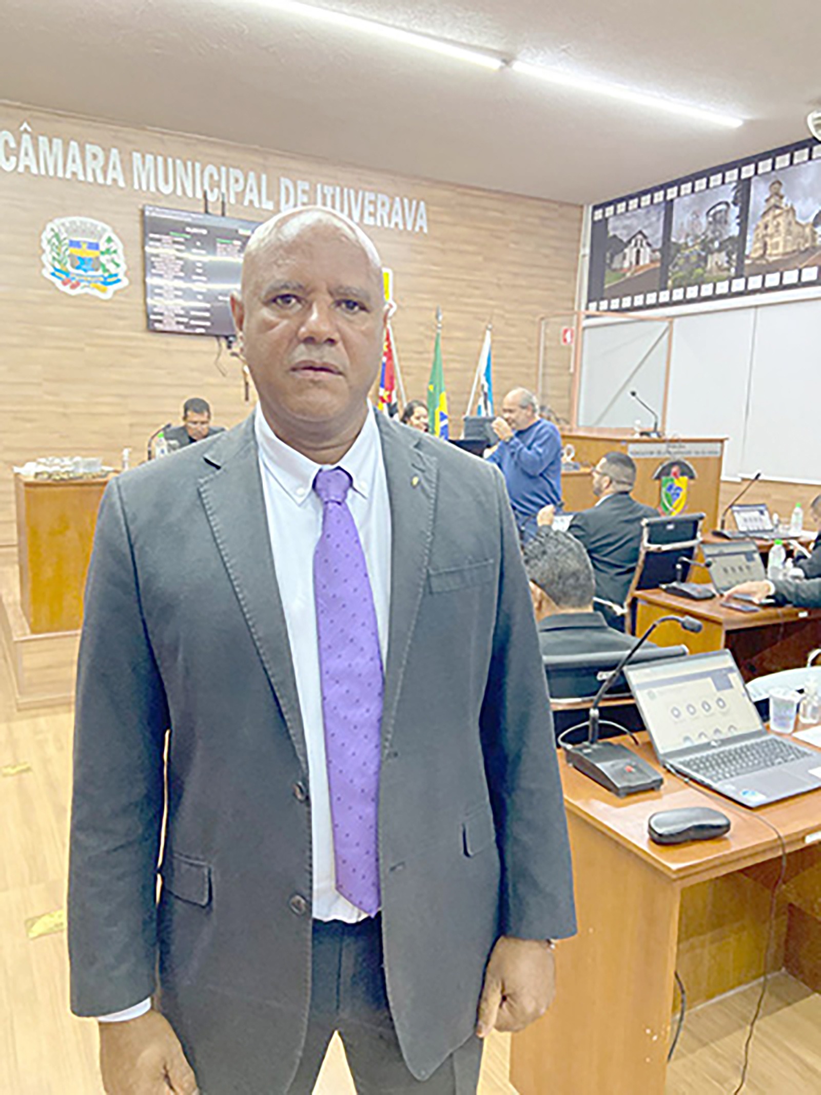 Moções de Aplausos serão entregues a delegado e agente policial de Ituverava
