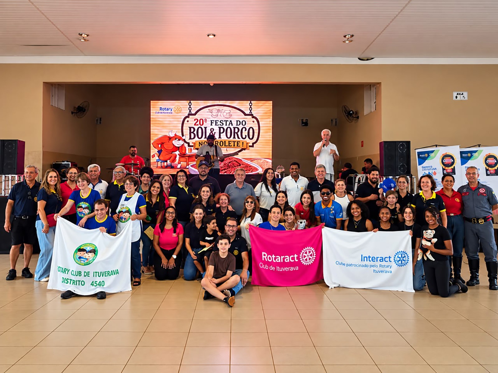Rotary comemora sucesso da 20ª Festa do Boi e Porco no Rolete