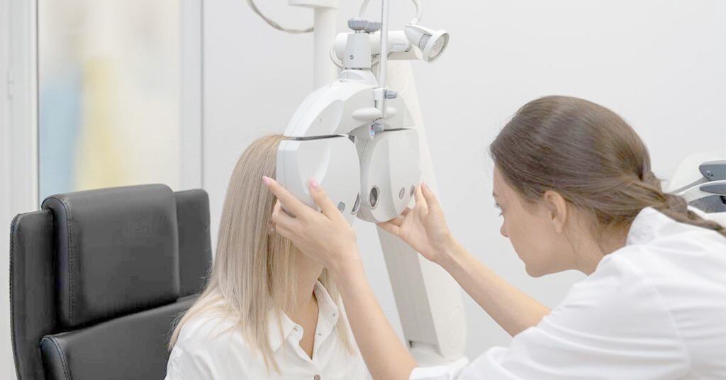 Outubro Marrom faz alerta  sobre a retinopatia diabética