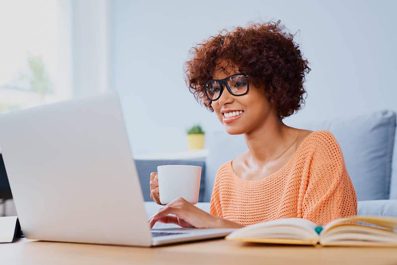 Saiba quais são as diferenças entre pós, MBA, mestrado e doutorado