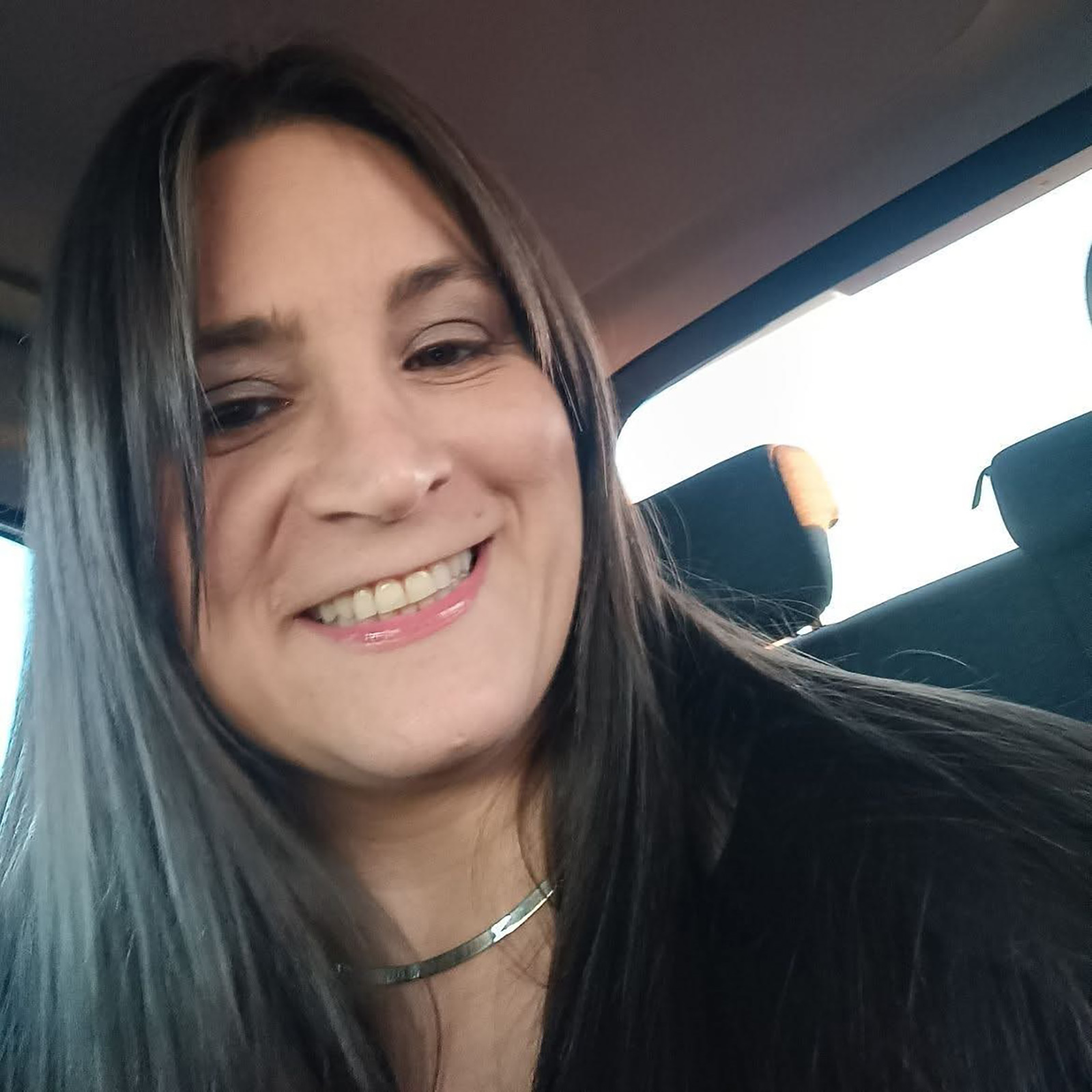 Dia 25 de outubro, comemora aniversário, Ana Cristina Martins Cassiano Dantas, casada com Daniel Dantas. Ela recebe os parabéns do esposo, do filho Luiz Felipe Martins Cassiano Dantas, dos pais Maria Ernestina Martins Alves Cassiano (“Tina”) e José Luiz Alves Cassiano, dos familiares e amigos