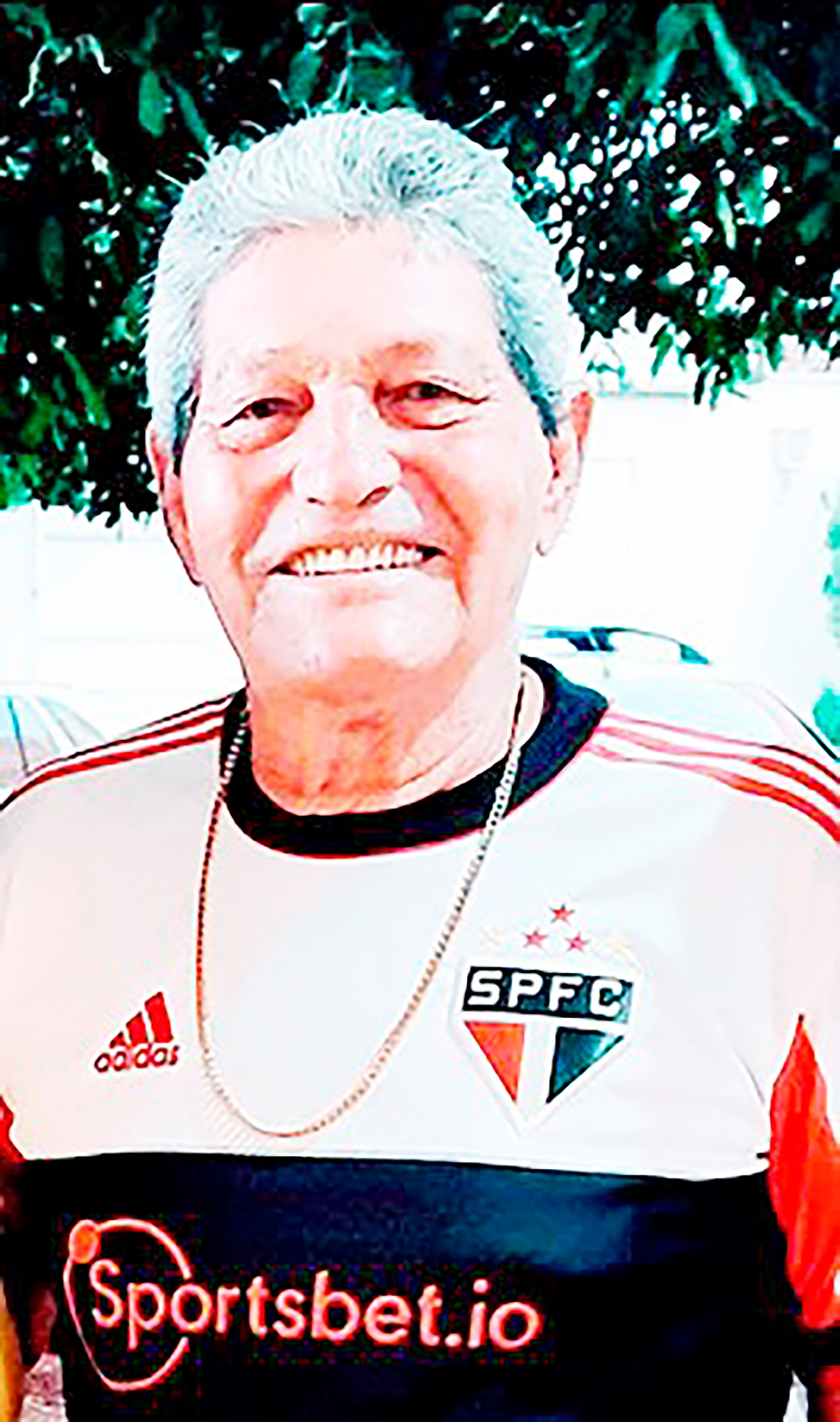 Dia 30 de outubro, comemora aniversário, Edson Ribeiro (“Pizin”). São seus filhos Júnior, casado com Juliana Queiros; Andréia, casada com Gilson; Ednéia, casada com Everaldo e Renata, casada com Guilherme. Ele recebe os parabéns dos filhos, dos netos Michele, Juninho, Kimberly, Kemely, Lucas Leonardo, Heloisa, Antonella, das bisnetas Helena e Beatriz, dos familiares e amigos
