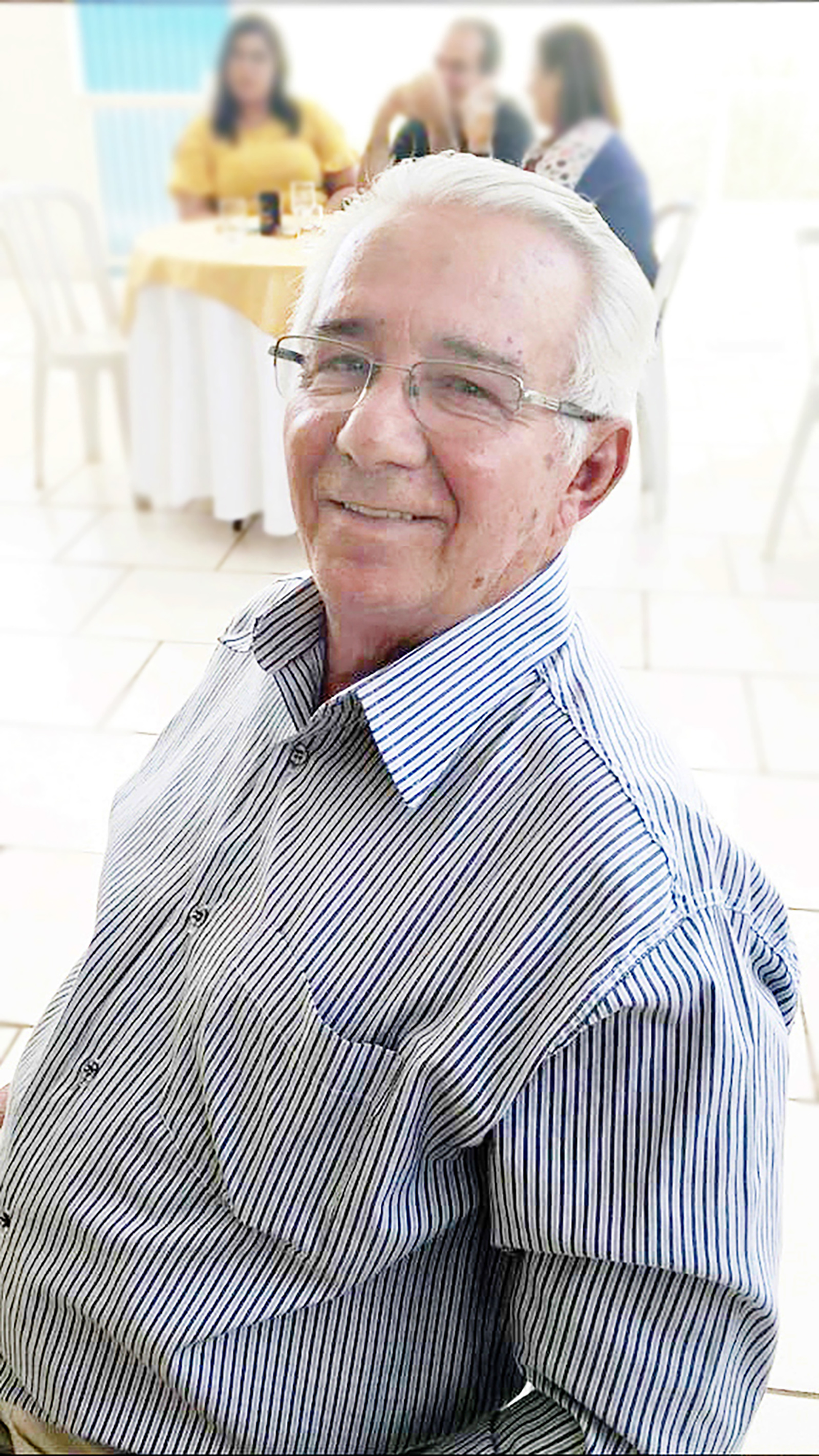 Dia 29 de agosto, comemora aniversário, João Pereira Lima (“Doda”). Ele recebe os parabéns dos filhos Fabiana de Lima Araújo, casada com o prefeito Luiz Araújo; Wellington Pereira Lima, casado com Renata de Paula Souza Lima e Jordano Pereira Lima, casado com Tamiris Vieira Mendonça, dos netos Marina, casada com Gustavo, Felipe, Isabela e Luiza, do bisneto Bernardo, dos familiares e amigos