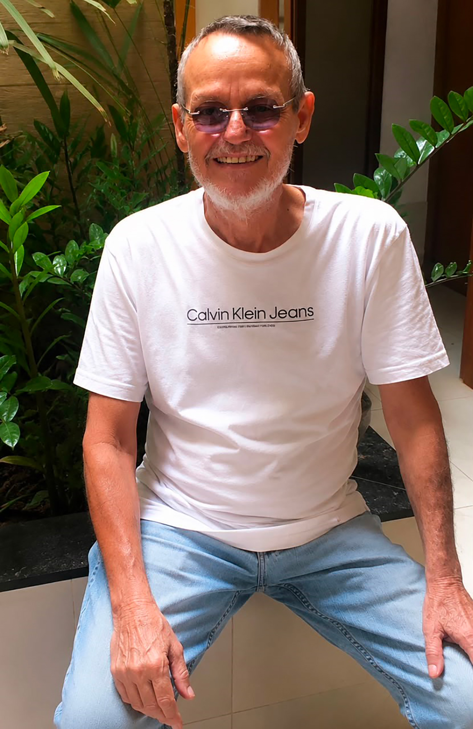Faleceu dia 30 de junho, aos 71 anos, Marcos Antônio Sampaio (“Gryllo’), casado com Yara Maria Sandoval Terra Sampaio. São seus filhos Marco Antônio Sandoval Terra Sampaio, Talita Sandoval Terra Sampaio e Lucas Sandoval Terra Sampaio e noivo de Luiza Agueiras,  e neta  Clara Sandoval Sampaio Silva. Ele é filho de José Rodrigues Sampaio e Georgina Silêncio Sampaio (ambos falecidos) e são seus irmãos José Reinaldo Sampaio, casado com Teresa Sampaio e Miltes Sampaio Andréo, casada com Ernani Andréo.