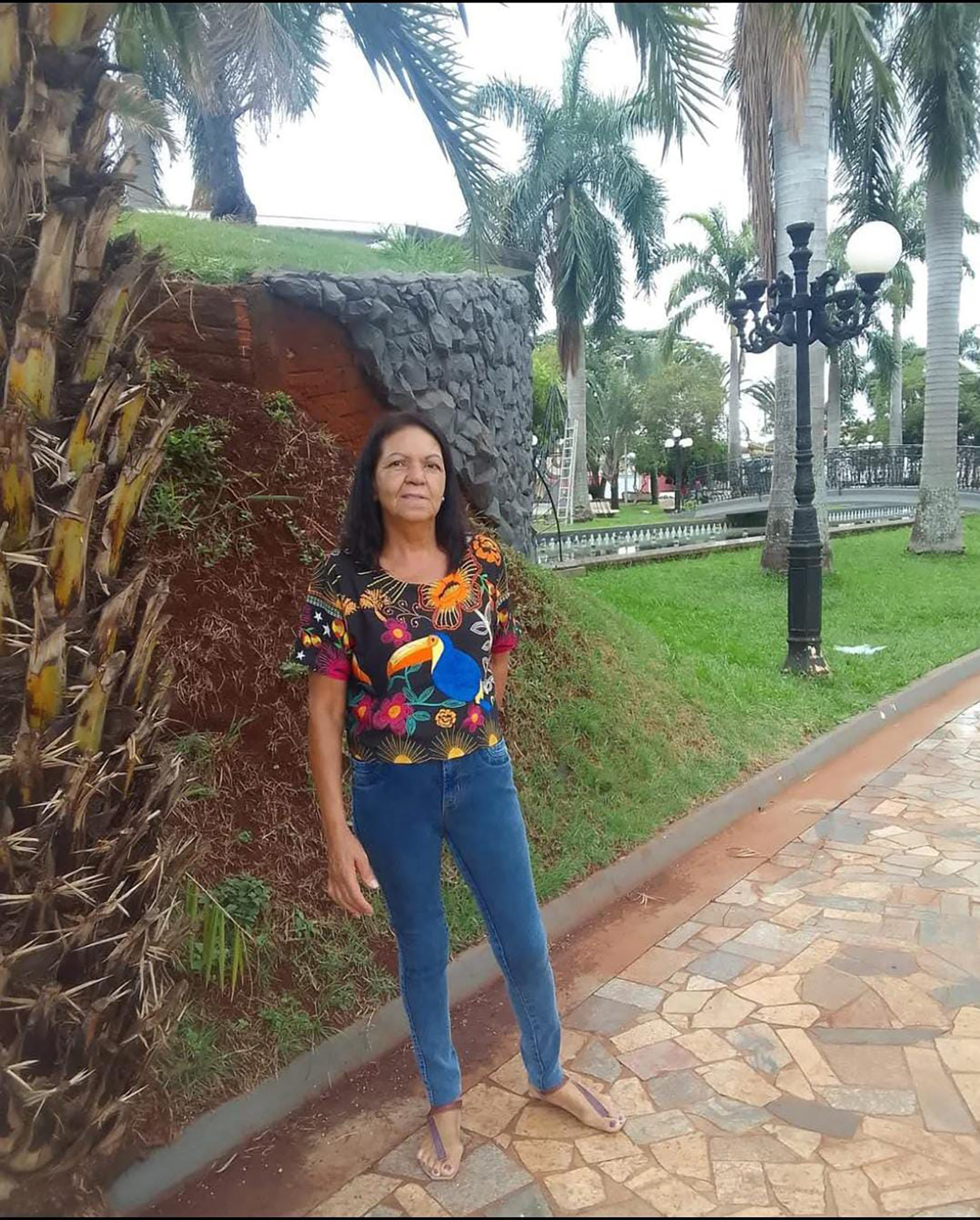Faleceu dia 26 de julho, aos 65 anos, Elena Maria Lima Silva. São suas filhas Cristiane Carla Lima Cintra, Sílvia Carla Lima Falcão da Silva e Aline Carla Lima Silva, netos Luca, Vinícius, Rafael, Júlia, Gabriel e Samuel. Ela é filha de Agostinho Ferreira e Maria Filomena (ambos falecidos).