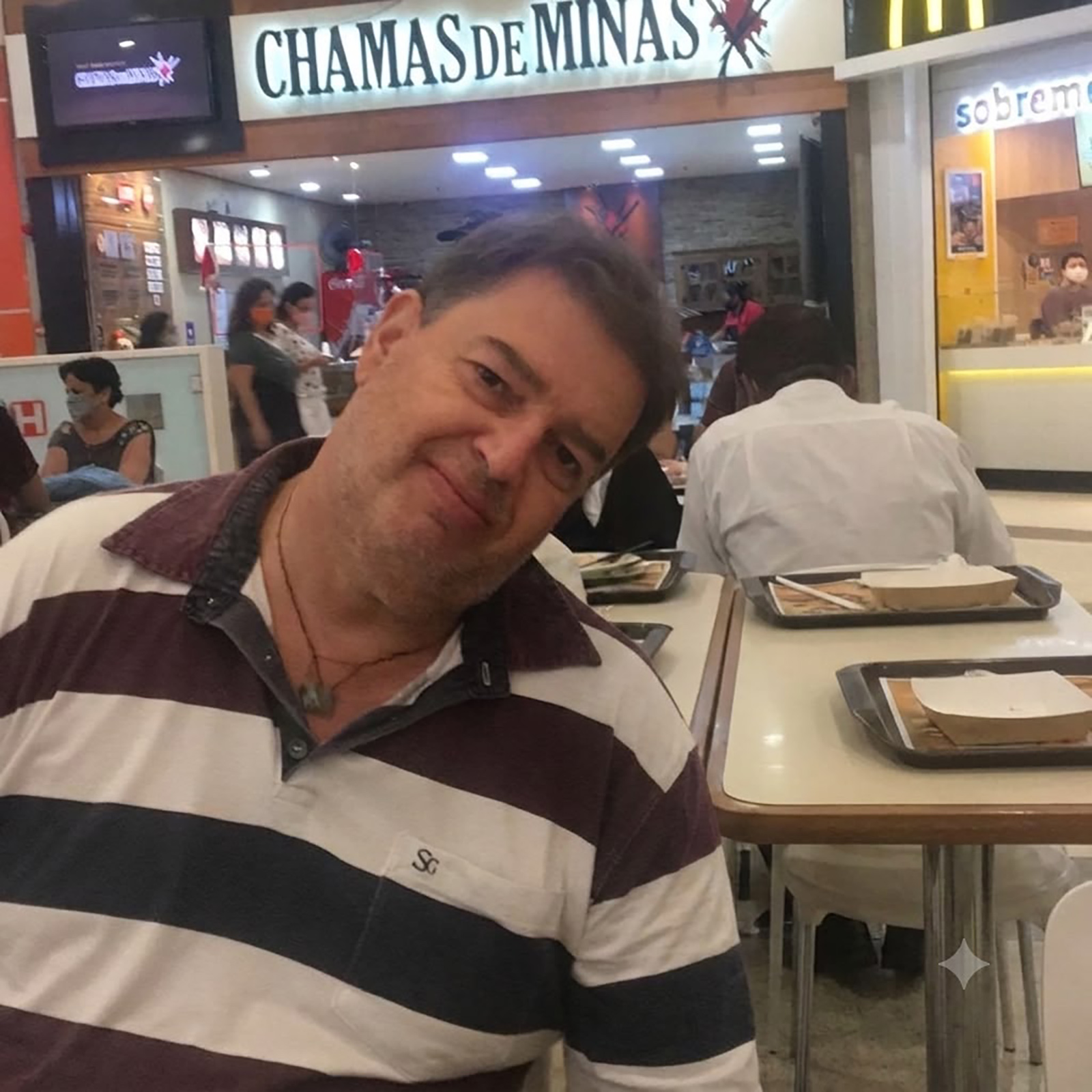 Faleceu dia 30 de julho, aos 59 anos, o caminhoneiro Gabriel Canuto de Oliveira Neto (“Casão”). São suas filhas Gabrielle de Paula Jorge Oliveira e Giselle de Paul Jorge Oliveira. Ele é filho de Oswaldo Marques de Oliveira e Aurelucy Terezinha Pastana Marques de Oliveira (ambos falecidos) e tem a irmã Maria do Carmo de Oliveira (in memoriam).