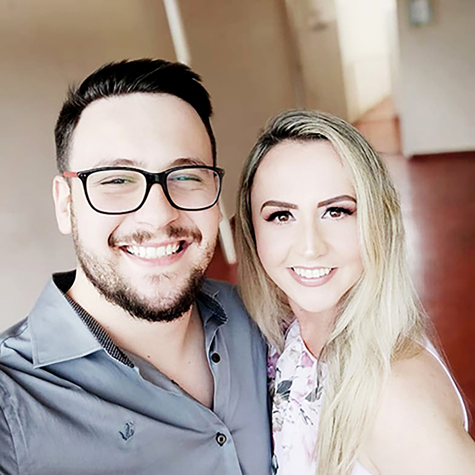 Dia 6 de julho, comemoram 8 anos de casados, Bodas Papoula ou Barro, Aline Gomes de Campos e André Mascoli Nascimento, filhos de José Rodrigues de Campos e Sueli Flora Gomes Campos, e Amauri Nascimento Filho (in memoriam) e Ednéia Mascoli Nascimento. O casal recebe os parabéns dos pais, familiares e amigos