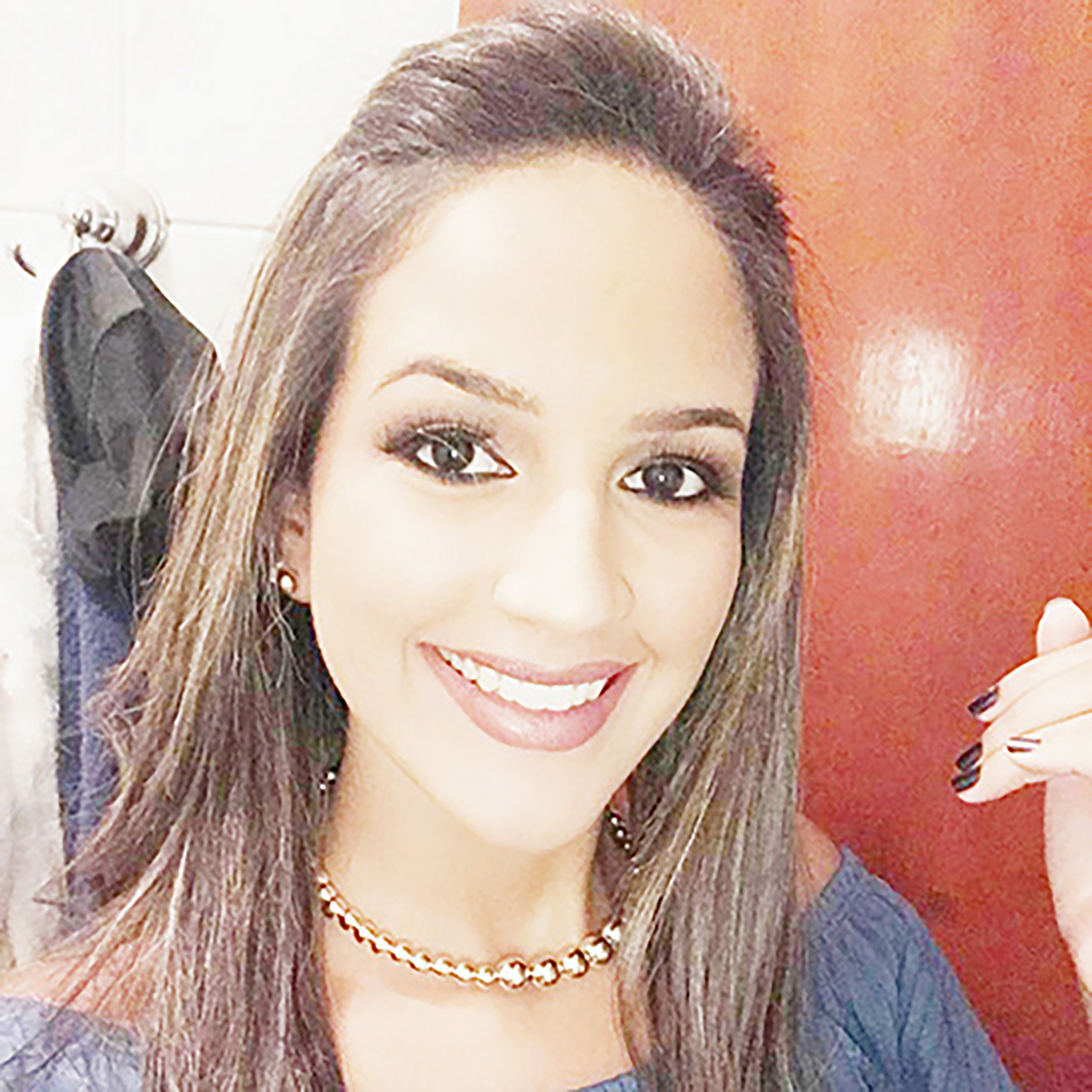 Dia 6 de julho, comemora aniversário, Isadora Rezende Alves da Silva. Ela é filha de Anderson Alves da Silva (“Anderson do Correio”) e Valéria Cristina Rezende da Silva e são seus avós Cecília Sebastião da Silva e Gumercindo da Silva, e Enide Jesus Alves da Silva (in memoriam) e José Florêncio. Ela recebe os parabéns dos pais, avós, familiares e amigos