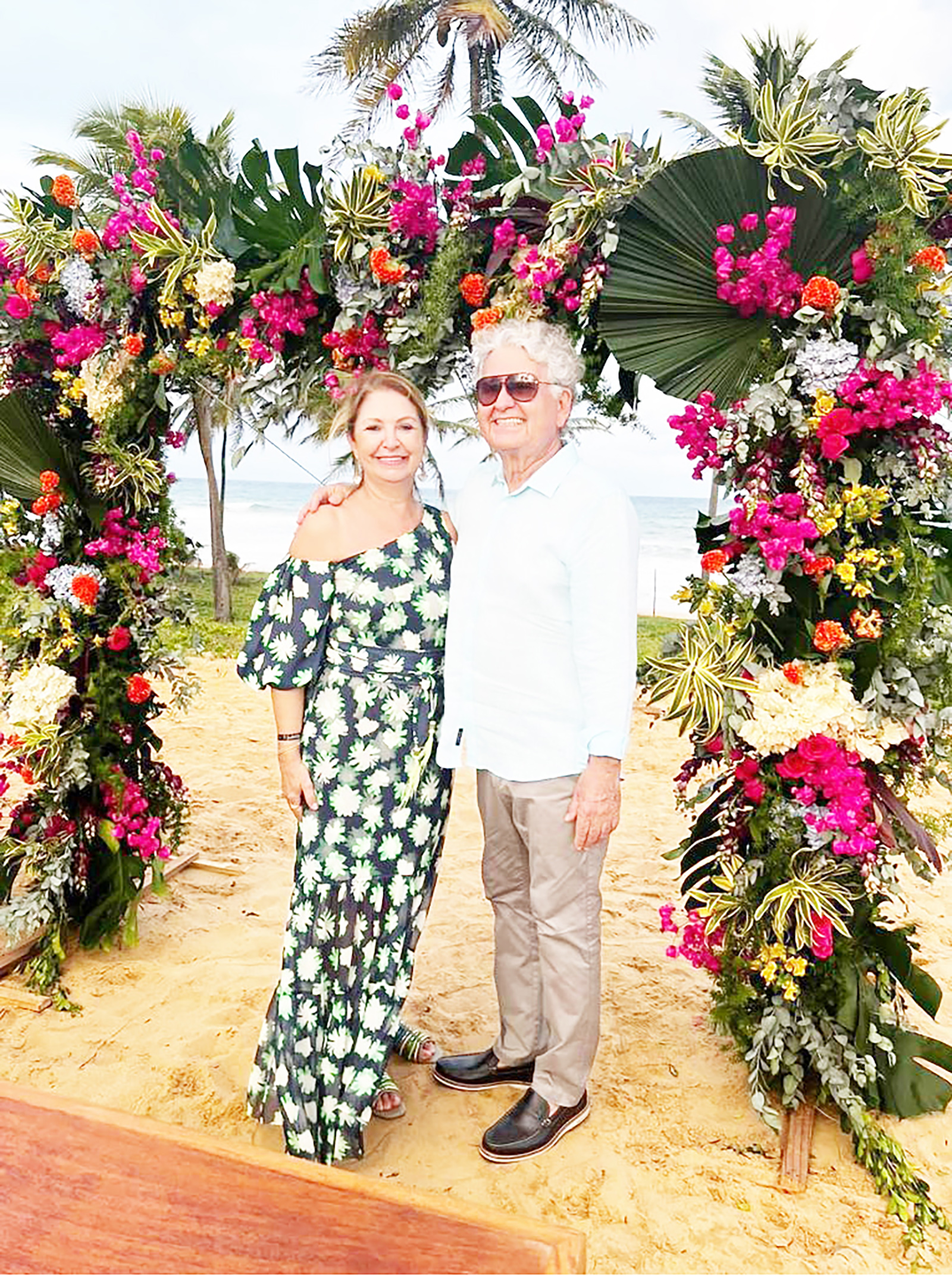 Dia 15 de junho, comemora aniversário, a assistente social Roseli Brunherotti Rodrigues, esposa do médico José Antônio Hiesinger Rodrigues. Ela recebe os parabéns do esposo, das filhas, a designer de moda – Aline Brunherotti Rodrigues e a médica radiologista - Dra. Júlia Brunherotti Rodrigues, dos familiares e amigos