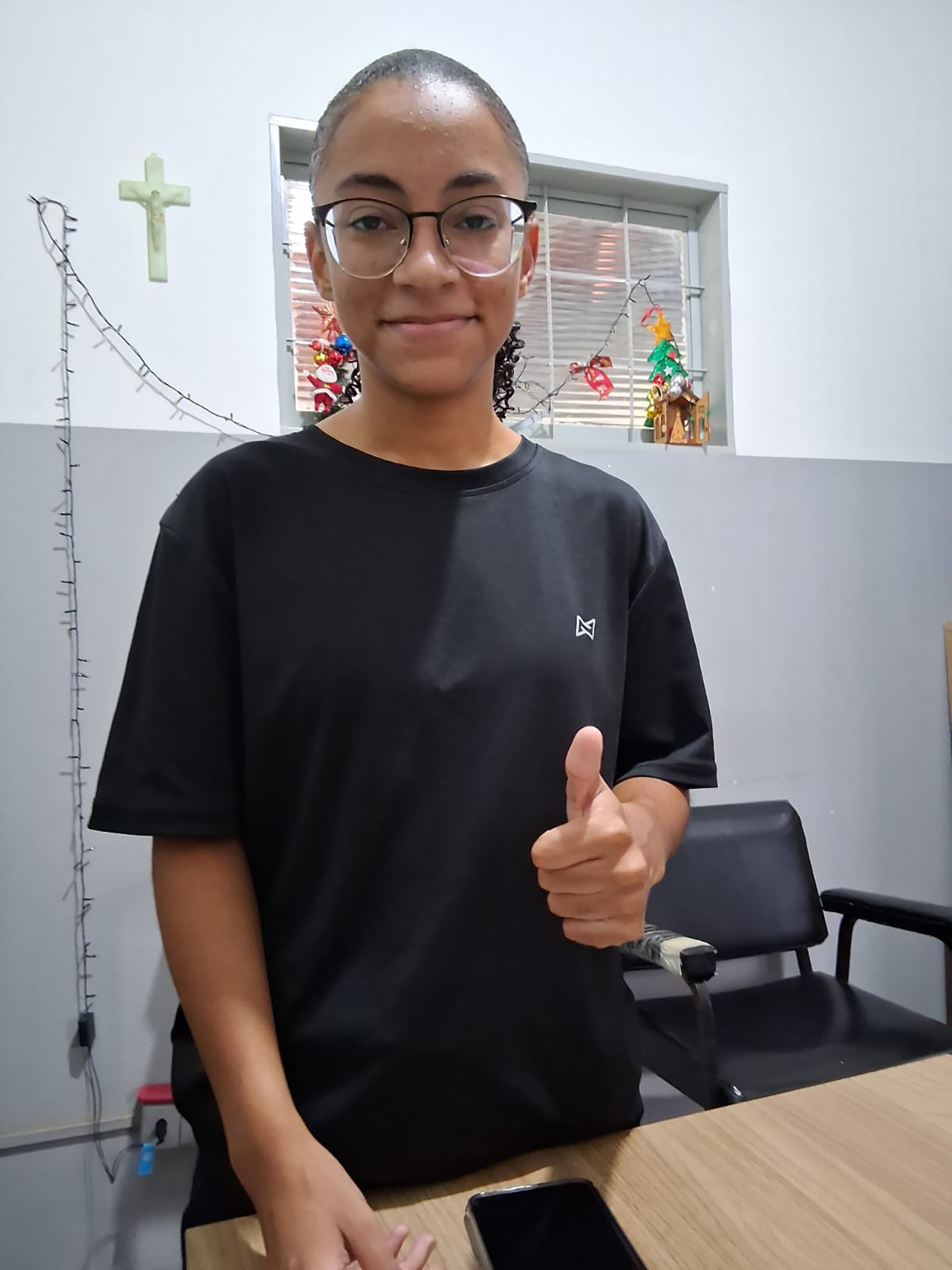 Faleceu dia 13 de maio, aos 20 anos, Ana Laura de Matos Silva, estagiária no Posto de Saúde Central. São seus pais José Romar da Silva e Ana Maria de Matos e irmã de Mayara Carolina da Silva.