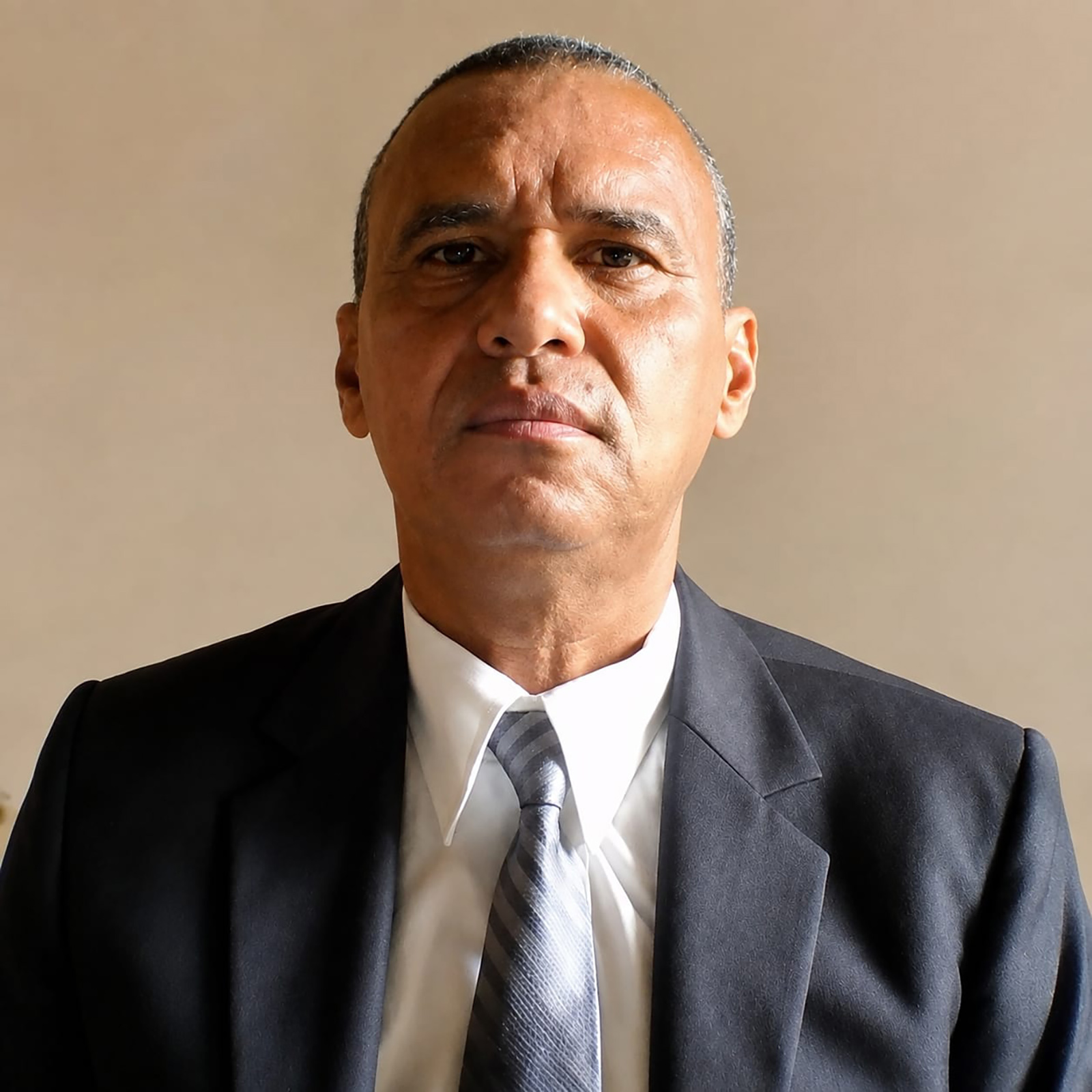Faleceu dia 15 de agosto, aos 66 anos, o advogado Renato César Gomes Munduruca. São seus pais Hélio da Costa Munduruca e Elvira Gomes da Costa (in memoriam).
