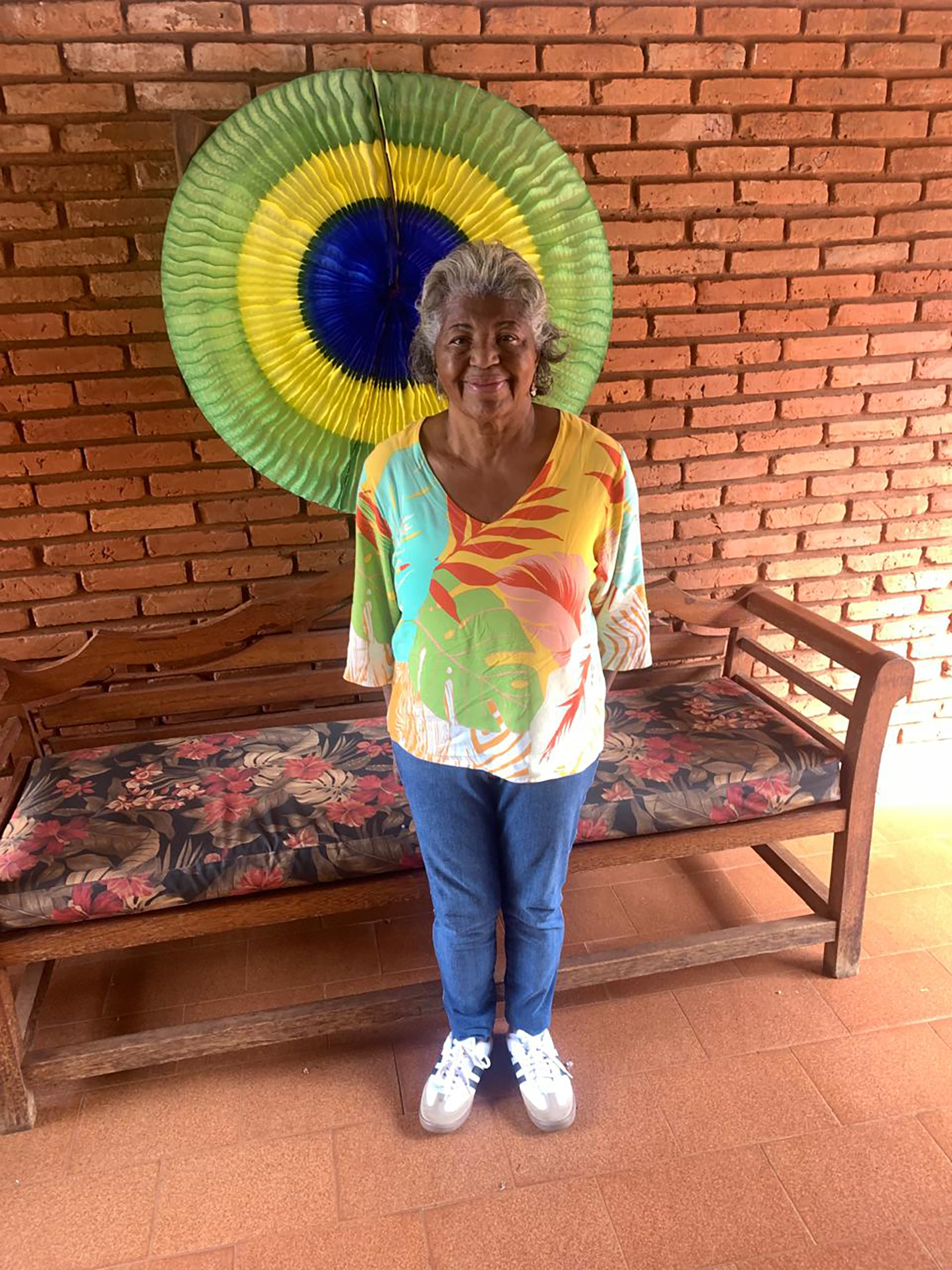 Dona Nair Gomes que realizou o sonho de aprender a ler