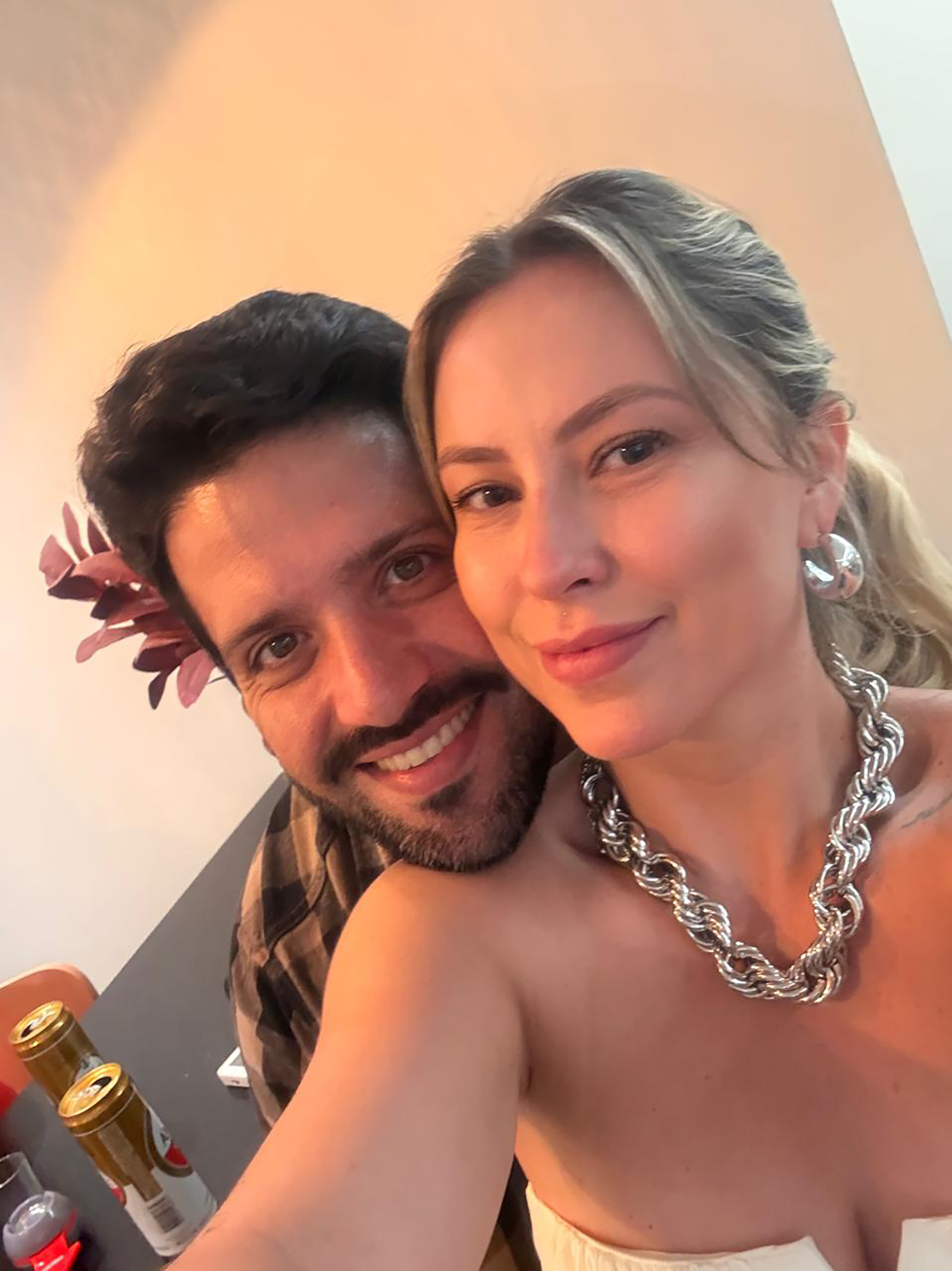 Dia 14 de julho, comemorou aniversário, Jacqueline Silva Rodrigues Santos. Ela recebe os parabéns do esposo Augusto César Ferreira dos Santos, da mãe Maria Aparecida Silva, do pai Josué Rodrigues, da irmã Luana, do cunhado Douglas, dos primos Luciano, Renato, Valéria, Valdeir, Daniel e Isabella, e da tia Maria Aró. No dia 13 de julho, comemorou aniversário, Augusto César Ferreira Santos. Ele recebe os parabéns da esposa Jacqueline Silva Rodrigues Santos, dos pais José Augusto dos Santos (“Guto”) e Ana Rosa  S. Ferreira Santos, da irmã Ana Cláudia Ferreira Santos, do cunhado Caio André Lopes,  da sobrinha Luísa Ferreira Lopes, dos familiares e amigos