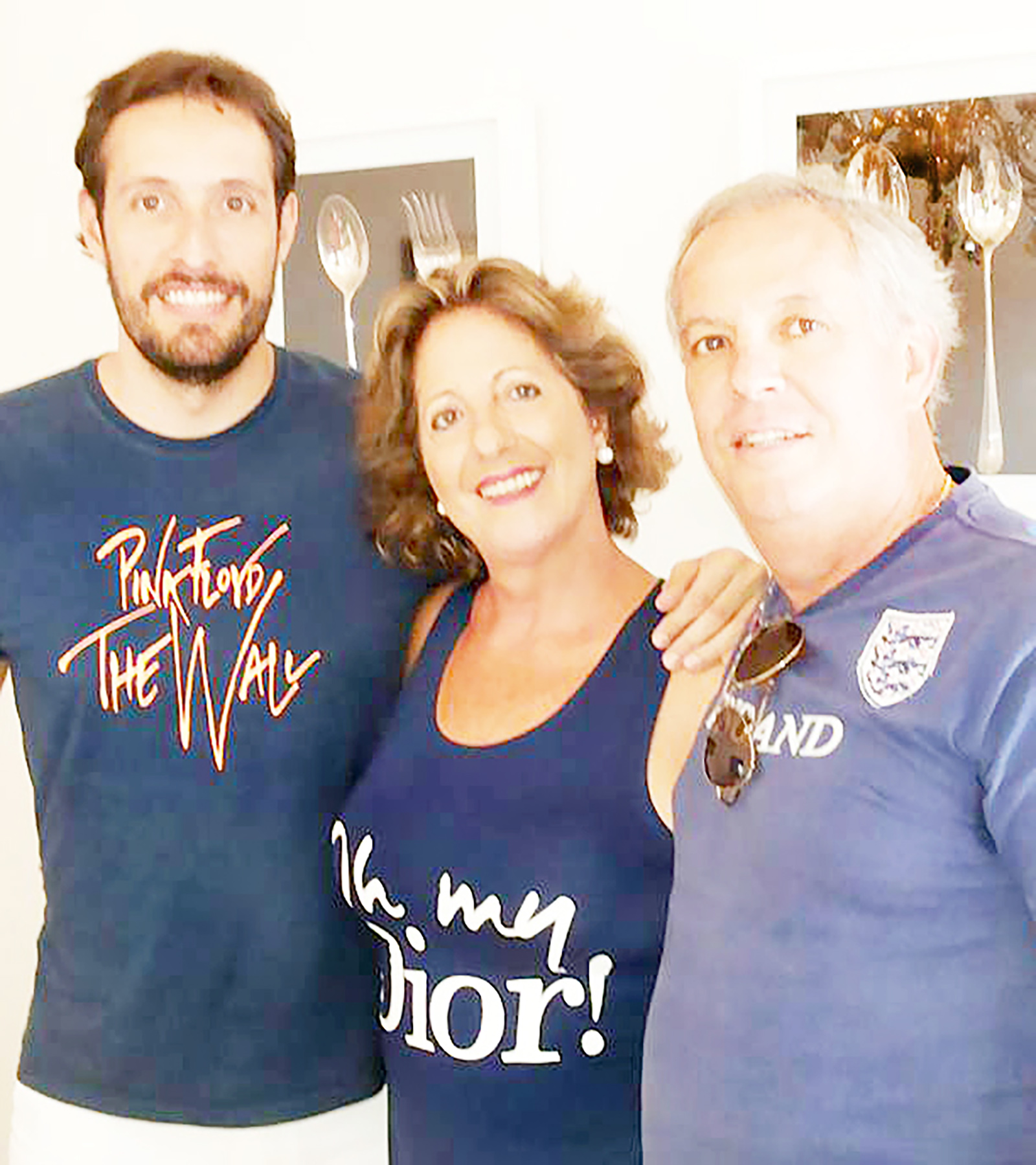 Dia 12 de julho, comemorou aniversário, Rafael Ferreira Silva. Ele recebe os parabéns da esposa Simone Chaibub Ferreira da Silva, do filho Lucas Chaibub Ferreira, dos familiares e amigos