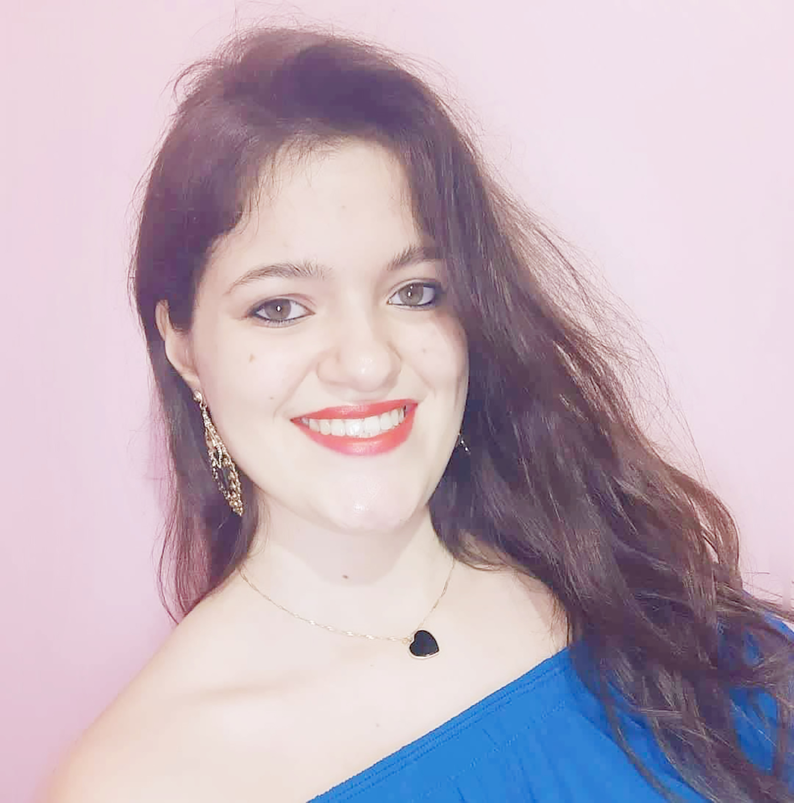 Dia 24 de julho, comemora aniversário, Stefânia de Matos Bertelli. Ela recebe os parabéns dos pais Renê Carvalho Rodrigues Bertelli e Márcia Castro de Matos Bertelli, do irmão Vinícius de Matos Bertelli, dos avós Antônio Rodrigues Bertelli e Delva de Souza Carvalho Bertelli, dos familiares e amigos