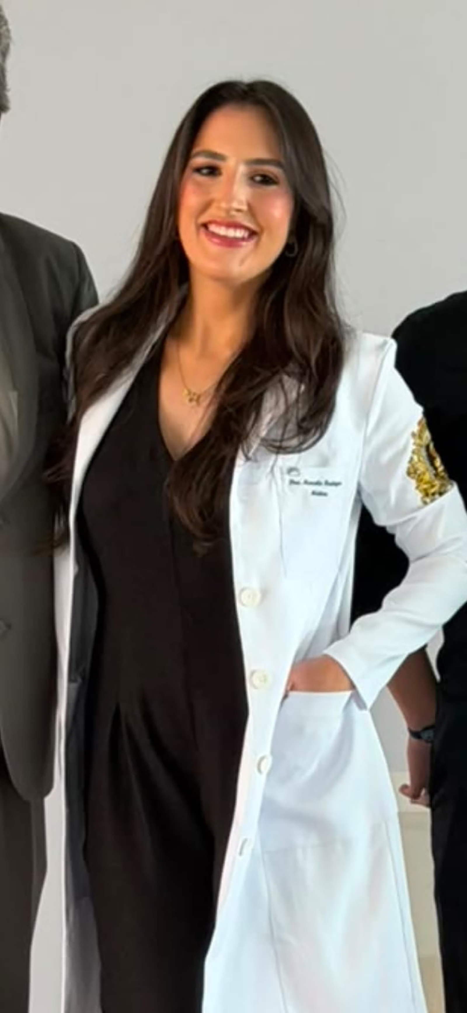 Dia 26 de setembro, comemora aniversário, Marcela Rodrigues Pimenta Lima. Ela, que cursa Medicina na Unoeste Jaú, recebe os parabéns dos pais Silvério Pimenta Lima e Dra. Renata Tristão Rodrigues Lima, do irmão João Silvério Rodrigues Pimenta Lima, dos amigos e familiares