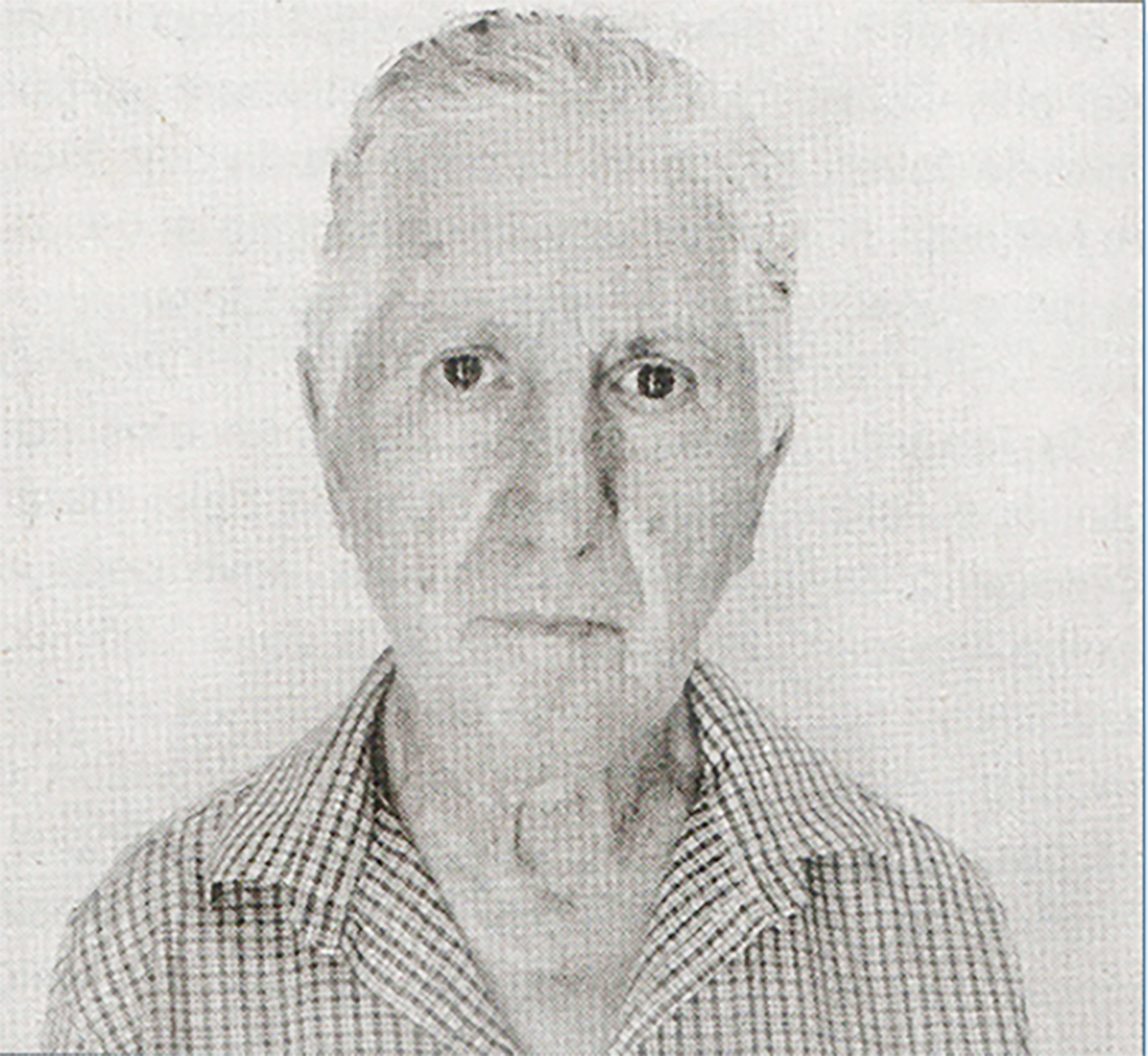 Dia 4 de agosto, comemora aniversário, José Antônio de Matos Rezende. Ele recebe os parabéns dos irmãos Dr. Wander, Dr. Wagner, Dra. Denize, Lourdes Bernadete e Maria Amélia, dos sobrinhos, do amigo Ariovaldo Vieira de Matos, dos familiares e amigos