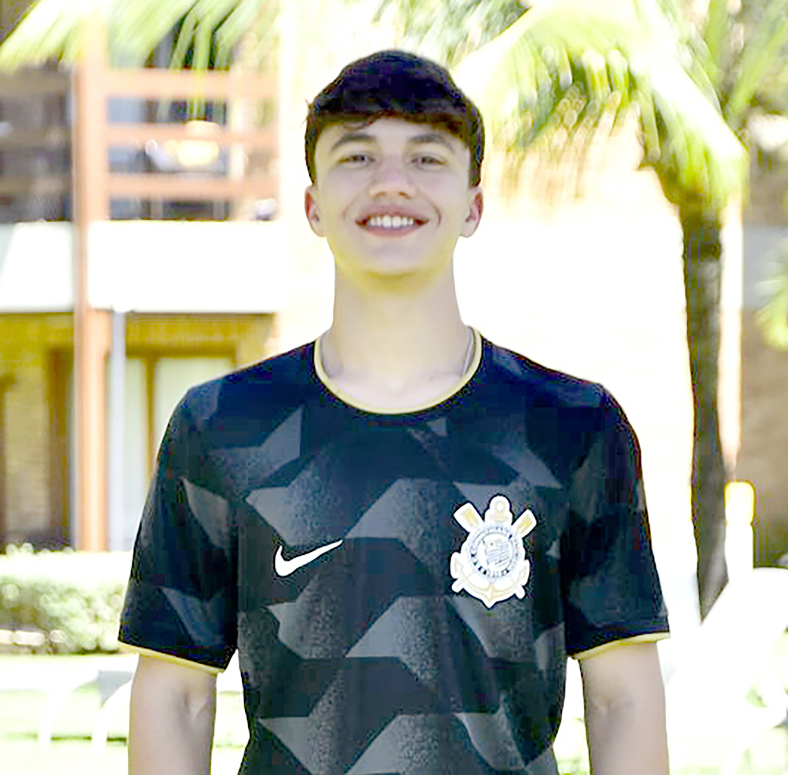 Dia 12 de agosto, comemora aniversário, Gabriel Henrique Matos Pereira. Ele recebe os parabéns dos pais Anderson Tadeu A. Pereira e Marina F. Matos Pereira, do irmão Rafael Augusto Matos Pereira, dos avós, padrinhos, tios, familiares e amigos
