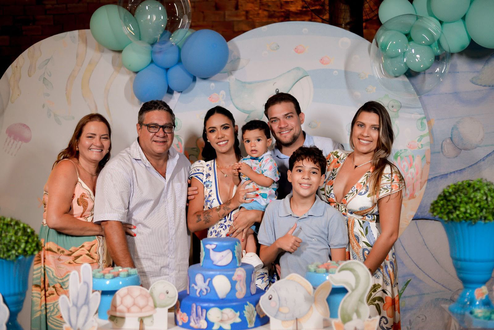 Dia 13 de agosto, comemora aniversário, Renato Scapim Costa. Ele recebe os parabéns da esposa Paula Cristina Marchiori Costa, dos filhos Natália Gabriele Marchiori Costa e Arthur Marchiori Costa, dos netos Bernardo Nakamura Marchiori Costa e Raul dos Santos Alves Marchiori, da nora Vitória dos Santos Alves, dos familiares e amigos