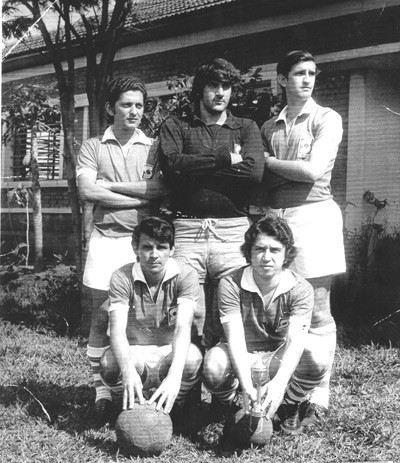 Foto de 1972, do time de futebol de salão do departamento de Ituverava da Sociedade Algodoeira do Nordeste Brasileiro (“Sanbra”), quando participou de um quadrangular entre os departamentos da empresa das cidades de São José do Rio Preto, Jaboticabal e São João da Bela Vista. (1) José Nagib Neiame (in memoriam), (2) o goleiro Miguel Rubens Jabur (“Guelinho”) (in memoriam), (3) José Roberto de Paula (“Carioca”) (in memoriam), (4) Henrique Garcia do Nascimento e (5) João Humberto Vancine. O time ituveravense sagrou-se campeão vencendo São José do Rio Preto por 3 a 1.