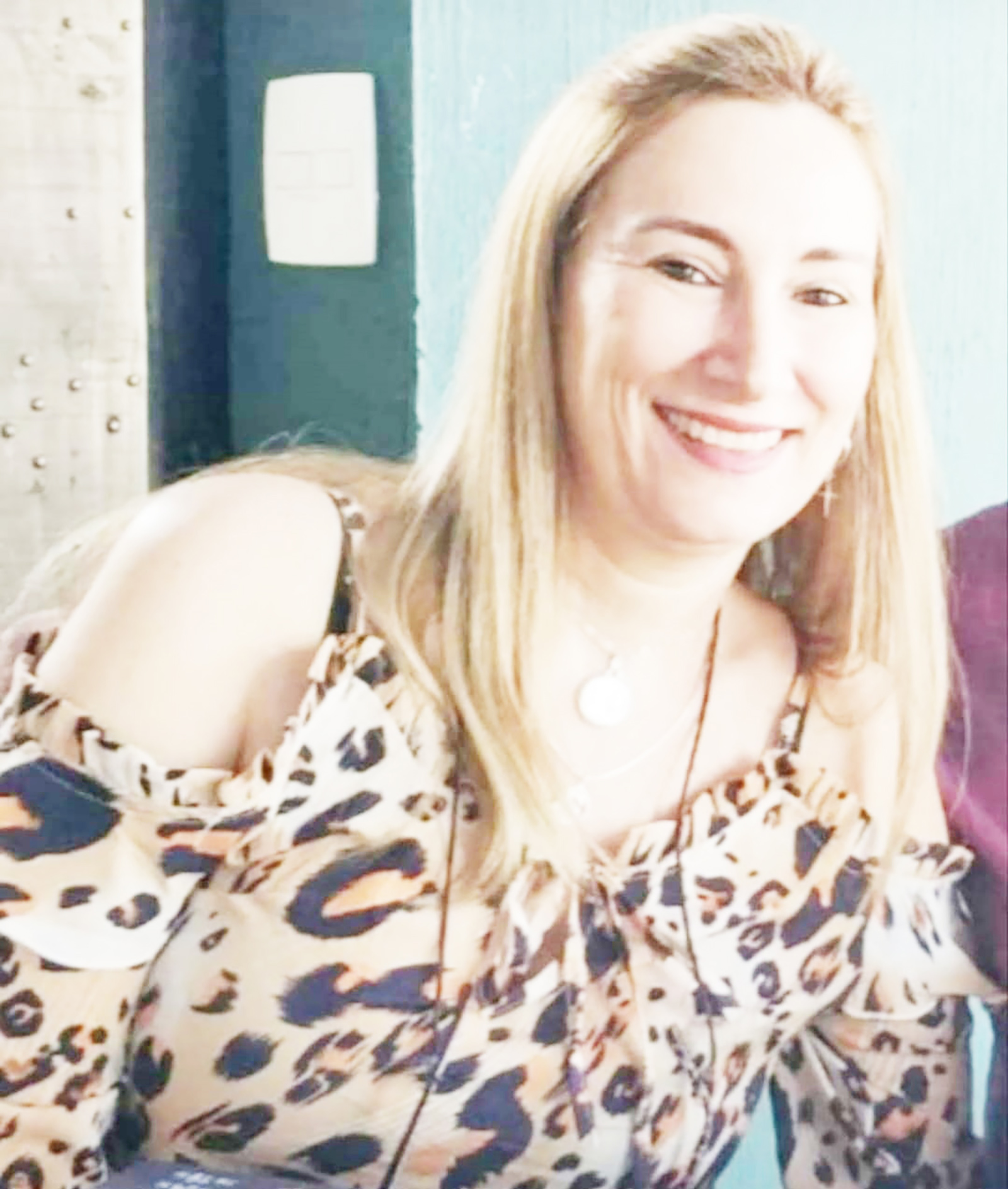 Dia 2 de junho, comemora aniversário, Selma Helena Peres Tolentino Foroni. Ela recebe os parabéns do esposo Adilson Foroni dos Santos, dos filhos, o investigador de polícia e vereador Rafael Tolentino Foroni e o médico Bruno Tolentino Foroni, dos pais Maria Helena e Dorival Tolentino, das irmãs Simone Helena e Sandra, dos familiares e amigos