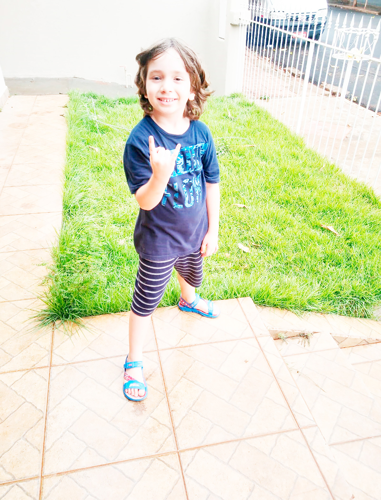 Dia 17 de outubro, comemora aniversário, Enzo Miguel Facioli Lopes. Ele recebe os parabéns do pai Ulisses Rogério Lopes, da mãe Camila Facioli Mendes Lopes, dos avós Marlucia Facioli, Iris Rogério Lopes e José Antônio Lopes, dos familiares e amigos