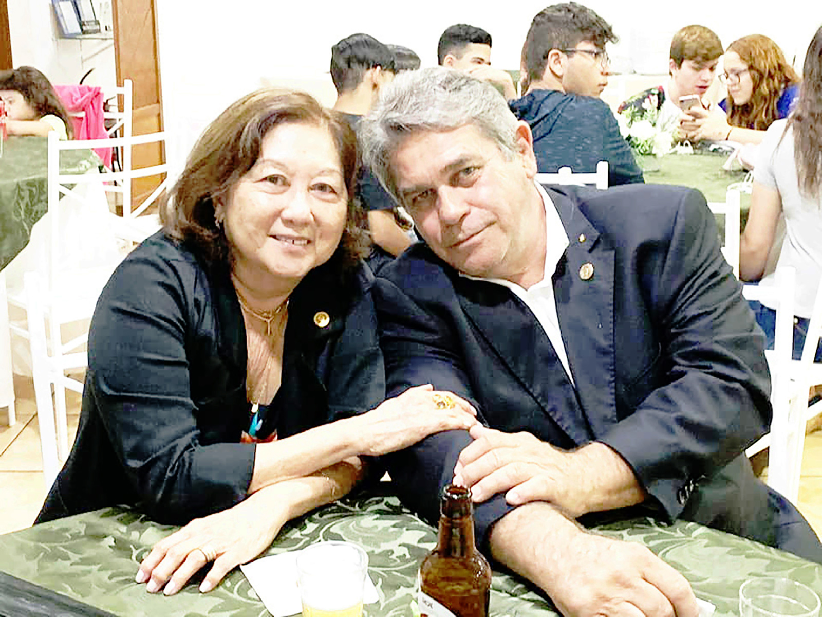 Dia 7 de setembro, comemora aniversário, o empresário Ismael Roberto de Oliveira. Ele recebe os parabéns da esposa Terezinha Inada de Oliveira, dos filhos Fernando César Inada de Oliveira, casado com Elisângela dos Santos Barbosa; Viviane Inada de Oliveira Lima, casada com Rodrigo Reis de Lima e Maysa Inada Ducatti, casada com Veymar Ducatti Júnior, dos netos Lourenço, João Vitor, Larissa, Izabela e Júlia, dos familiares e amigos