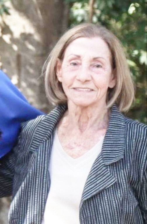 Dia 8 de junho, comemora aniversário, a enfermeira Adativa Pereira dos Santos. Ela recebe os parabéns da filha, a engenheira química Marina Ribeiro e do genro, o empresário Fábio Mariano, do filho, o engenheiro agrônomo André Luís Ribeiro e da nora, a administradora Ana Carolina Ribeiro, dos netos Miguel, Alice e Estela, dos irmãos Luís Santos, Eurípedes Santos, Odair Santos, Nelson Santos e José Santos, da sobrinha Lâmia, dos familiares e amigos